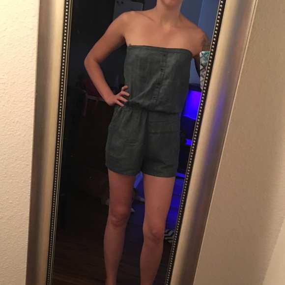 🦋Flying tomato’s jean romper - Picture 3 of 4